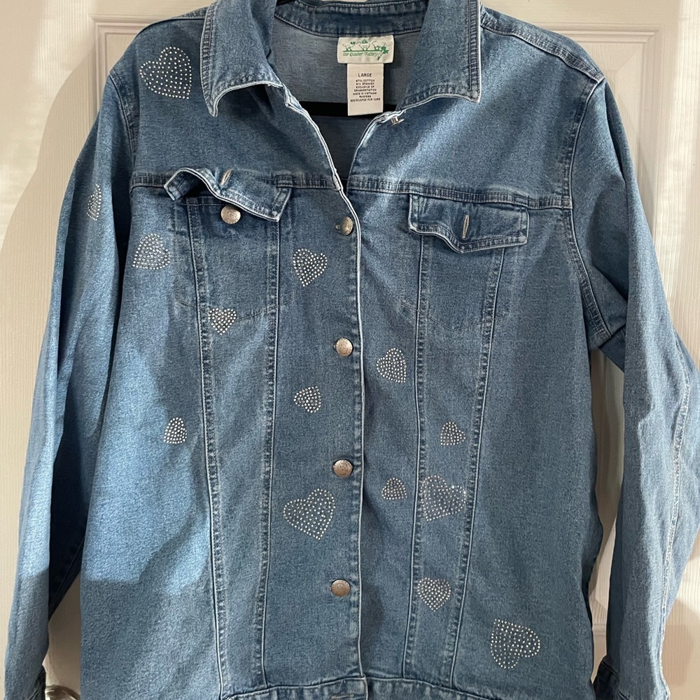 Quacker Factory Vintage Light Blue Denim Jacket with Rhinestone Hearts - Picture 6 of 7